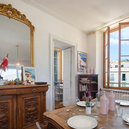 Sejour Authentique Dans La Vieille De Apartment *